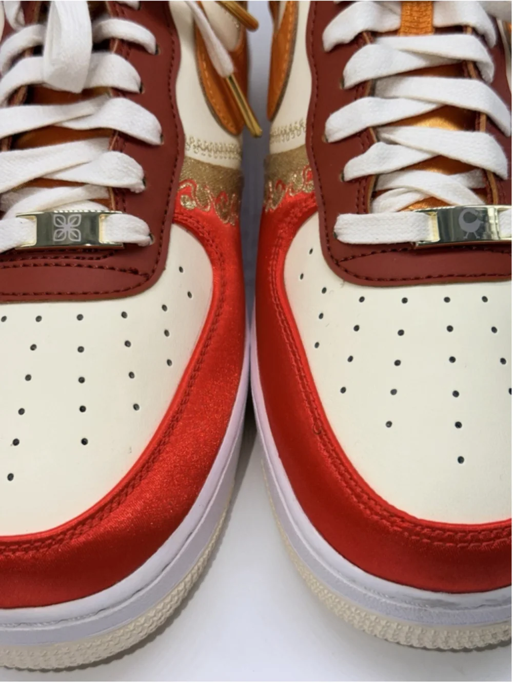Nike product pair